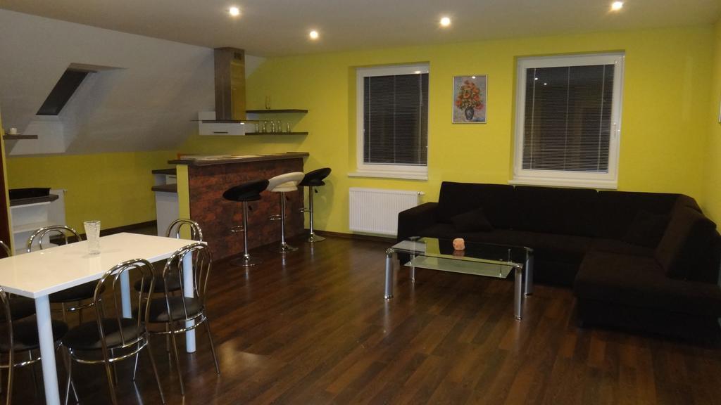 Penzión Melódia Kanianka Habitación foto